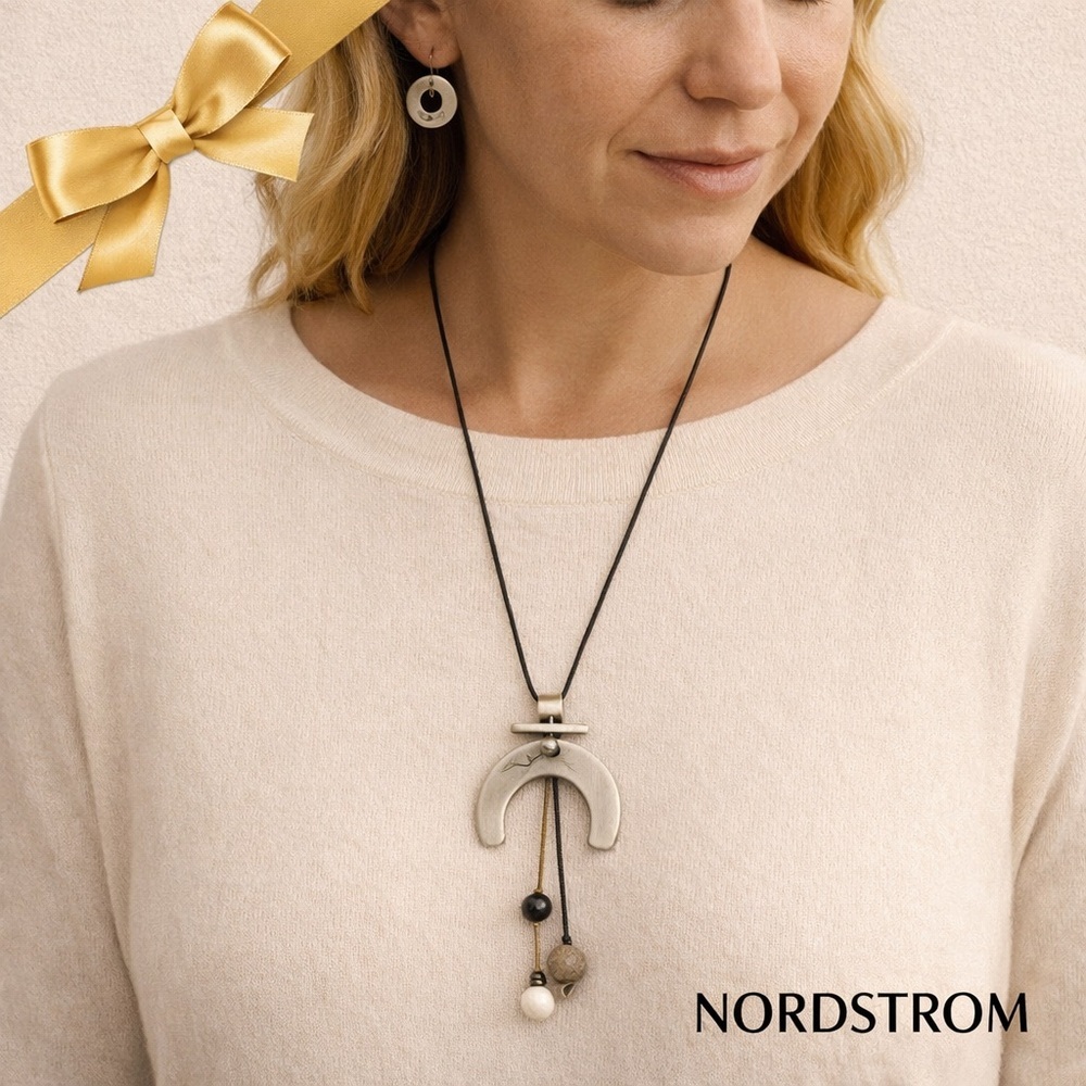 Nordstrom Artisan Horseshoe Shaped Mixed Media Necklace & Earrings Set
